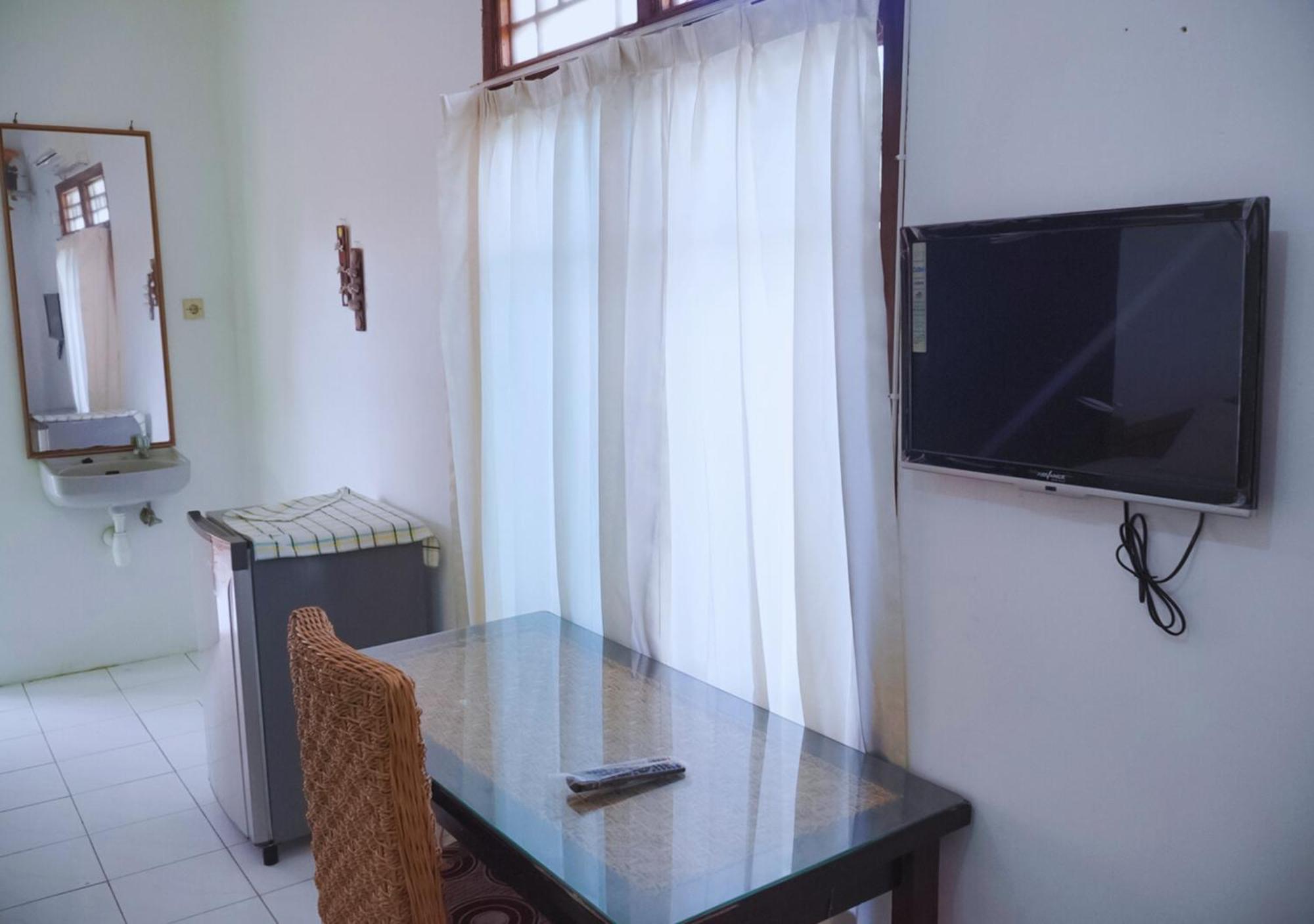 Energy Melati Gili Hotel กีลีตราวางัน ภายนอก รูปภาพ