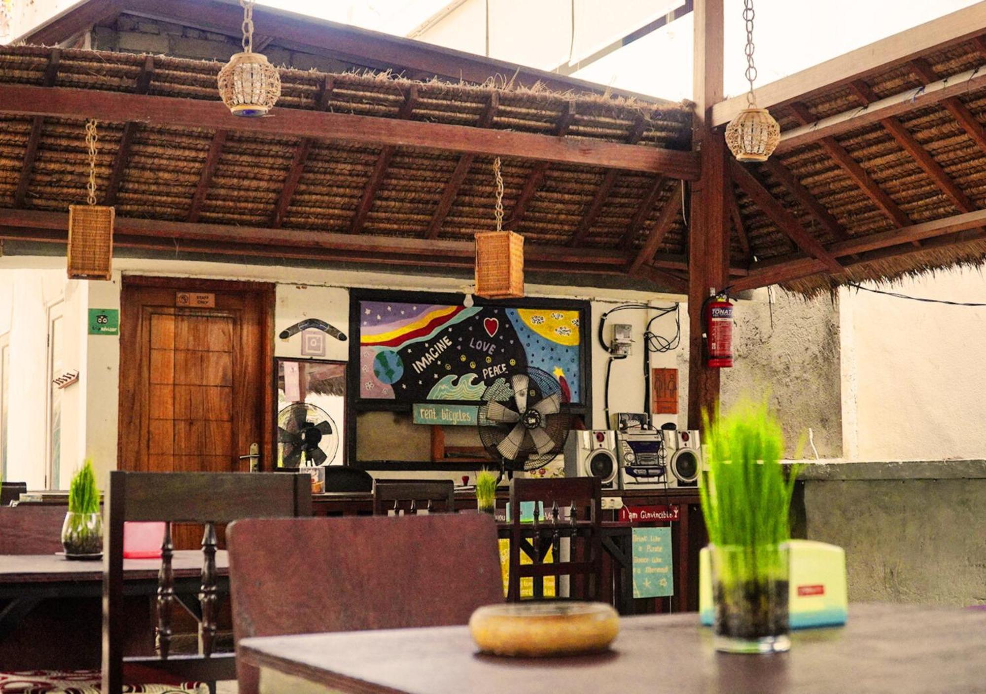 Energy Melati Gili Hotel กีลีตราวางัน ภายนอก รูปภาพ